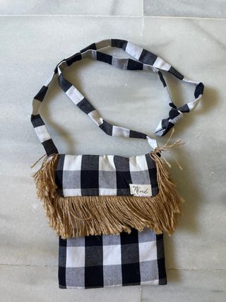 Bolso bandolera Niné cuadros blanco y negro