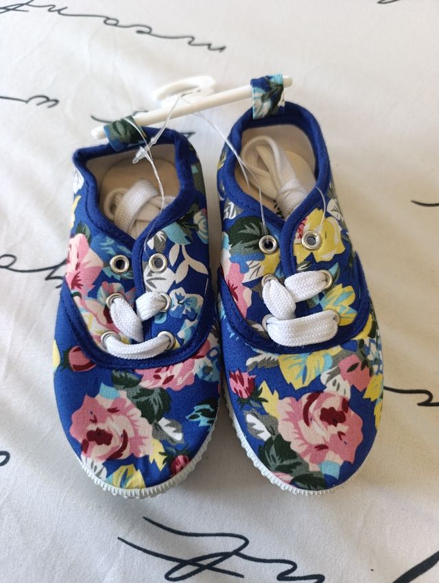 Zapatillitas niña talla 27
