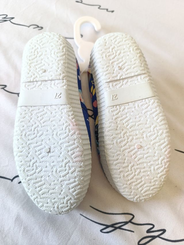 Zapatillitas niña talla 27