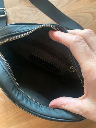 Bolso bandolera Tommy Hilfiger negro