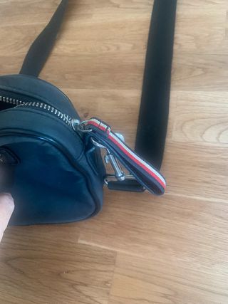 Bolso bandolera Tommy Hilfiger negro