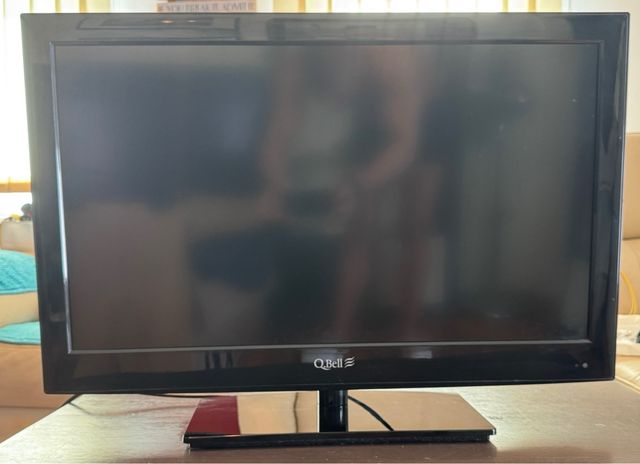 TV LED Retroiluminado marca Q•Bell