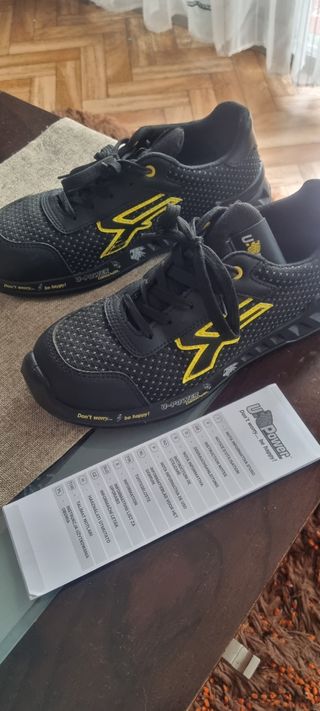 Zapatos U-POWER Negros 