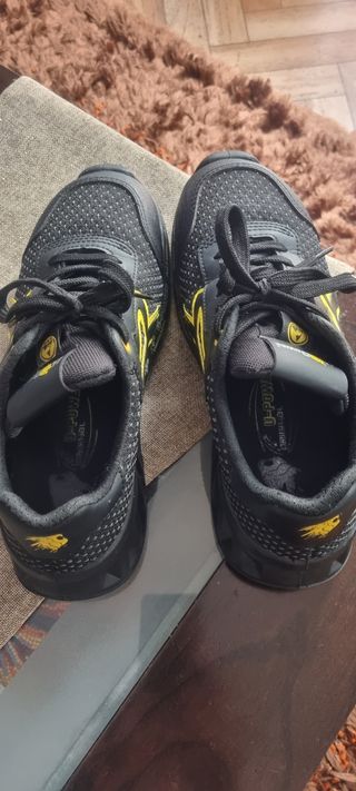 Zapatos U-POWER Negros 