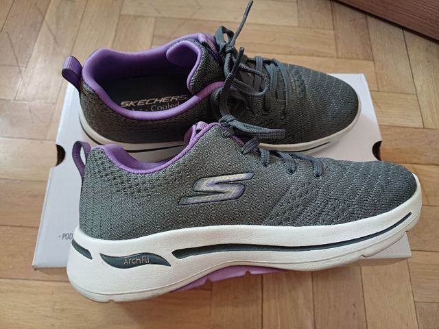 Zapatillas Skechers Arch Fit Go Walk Mujer