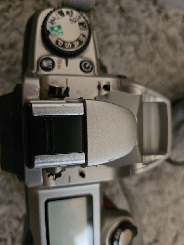 Nikon F65 peças ou reparação