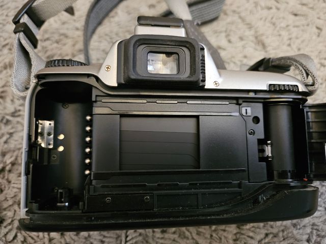 Nikon F65 peças ou reparação