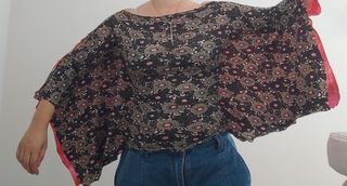 Blusa Estampada Manga Campana