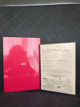 Libro y DVD La clemenza di Tito Ópera