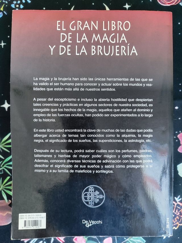 El gran libro de la magia y de la brujería (Spa...
