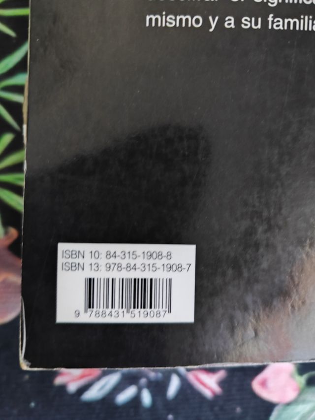 El gran libro de la magia y de la brujería (Spa...