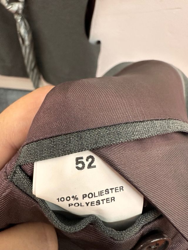 Chaqueta gris con chaleco y corbata talla 52 hombr