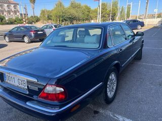 Jaguar XJ8 Executive Azul