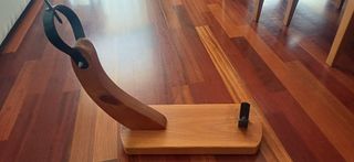 Jamonero de madera