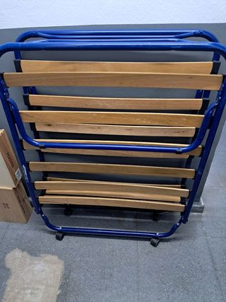 Cama Plegable Metálica con Láminas de Madera