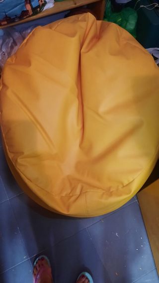 Puff sillón polipiel amarillo
