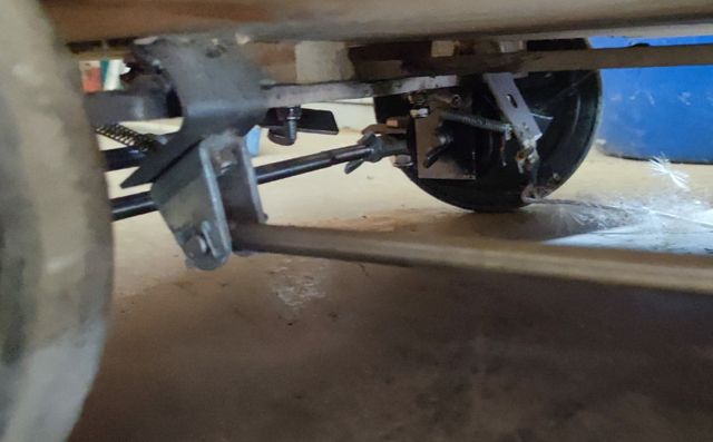 Coche casero madera niño volante frenos