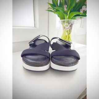 Sandalias DKNY Negras