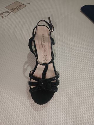 Sandalias de cuña Roberto Botella negras