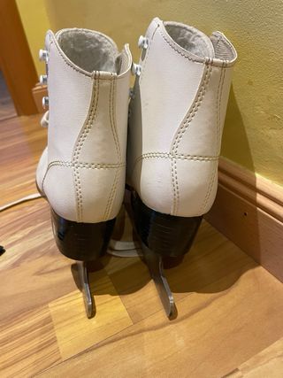 Patines sobre hielo niños talla 33-34 marca Oxelo