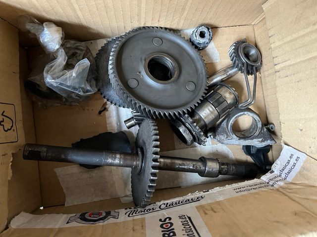 Cárteres y piñones Derbi DS