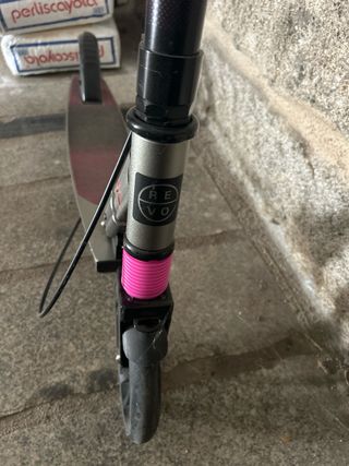 Patinete infantil rosa y plateado