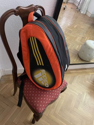 Paletero Adidas Negro y Naranja