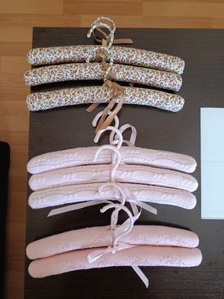 Perchas infantiles forradas tela