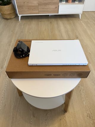 Asus Chromebook CX3402CB
i5-1235U