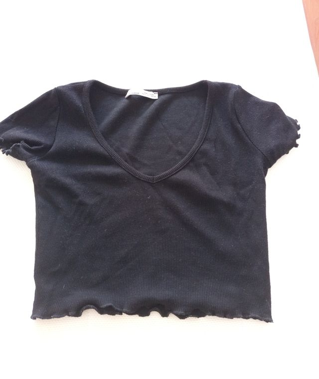 Top crop manga corta negro