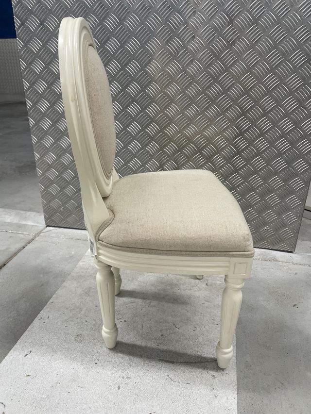 Silla de madera estilo Luis XV para niños