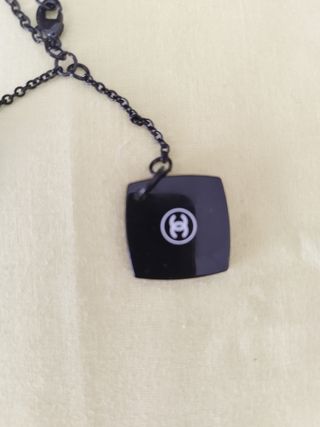 Colgante Chanel Lipstick Negro y Rosa