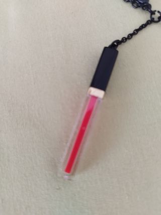 Colgante Chanel Lipstick Negro y Rosa