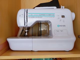 Máquina de coser Klindo 72 puntadas