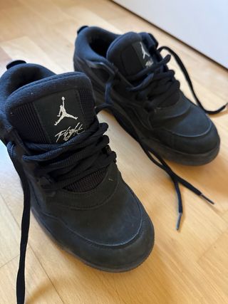 Zapatillas Nike Air Jordan 4RM Negras