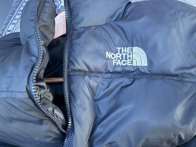 Plumas The North Face Talla M Negra
nuevo