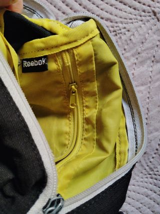 Bandolera Negra Reebok
