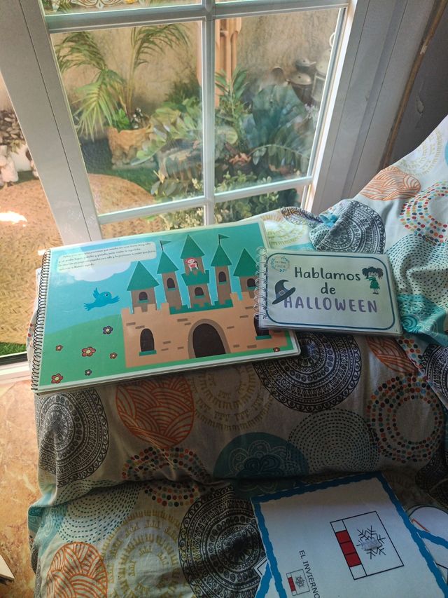 Libros con diferentes temas transversales, TEA