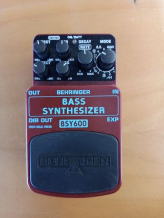 Behringer BSY600 Bass Synthesizer Pedal
