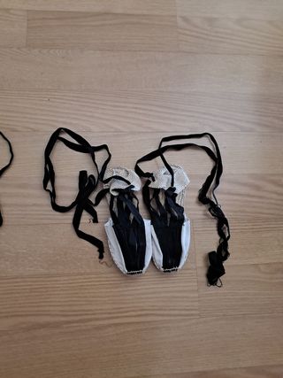 Alpargatas Baturro Beige y Negro
Talla 33