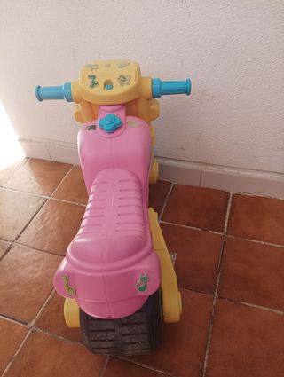 Moto correpasillos bebé rosa y amarilla
