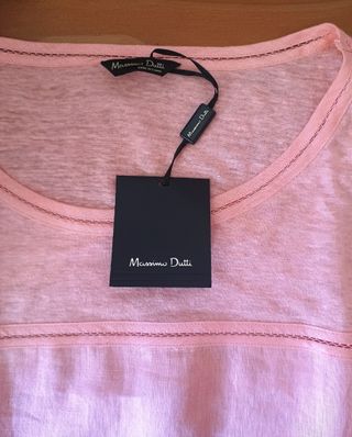 Camiseta Massimo Dutti, rosa asalmonado. Talla XL.