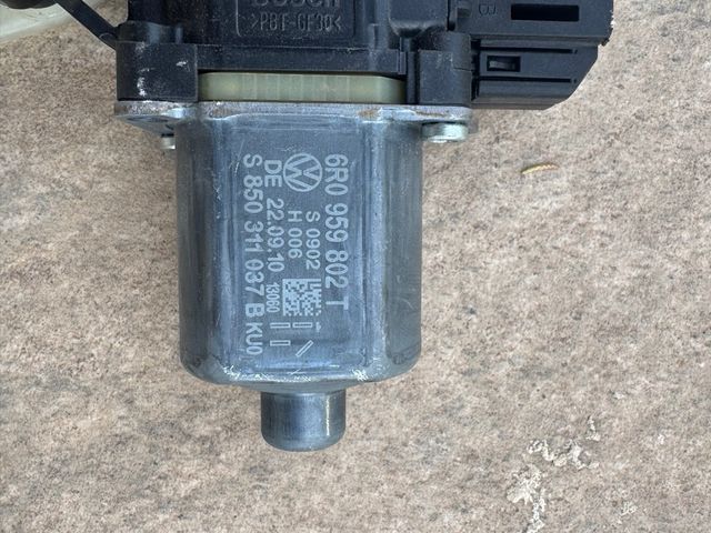 Elevalunas Delantero Derecho VW Polo 5