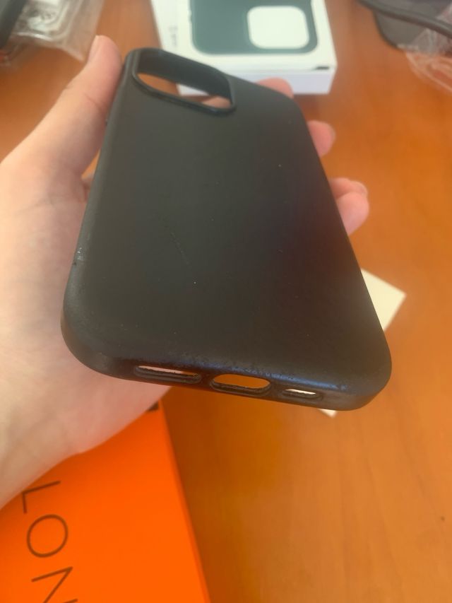 Cover Lonli Pelle iPhone 15 Pro Max nera