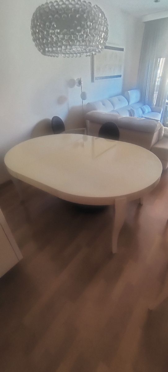 Mesa extensible lacada blanca 130cm
