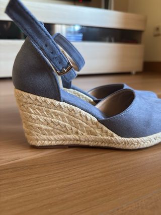 Alpargatas azules con cuña