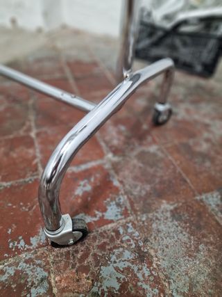 Perchero profesional metálico