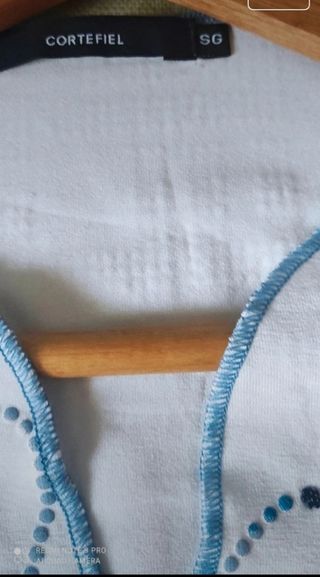 Camiseta de Cortefiel y Romano,