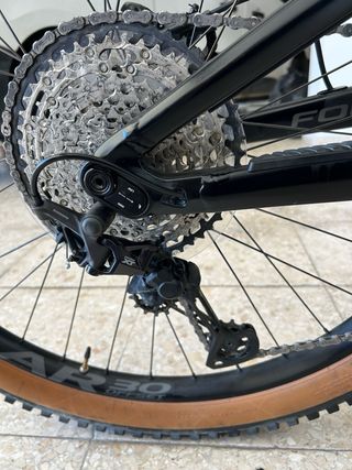 Bicicleta Eléctrica MTB Focus 29”