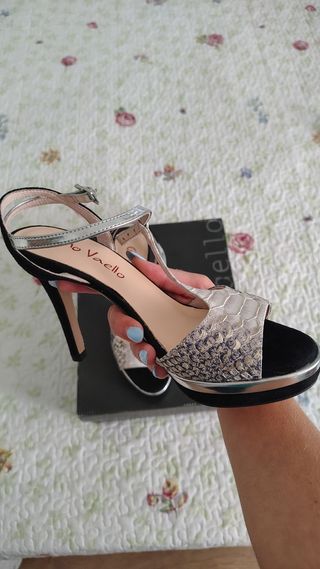 Zapatos de tacón piel negros/plateados Gino Vaello